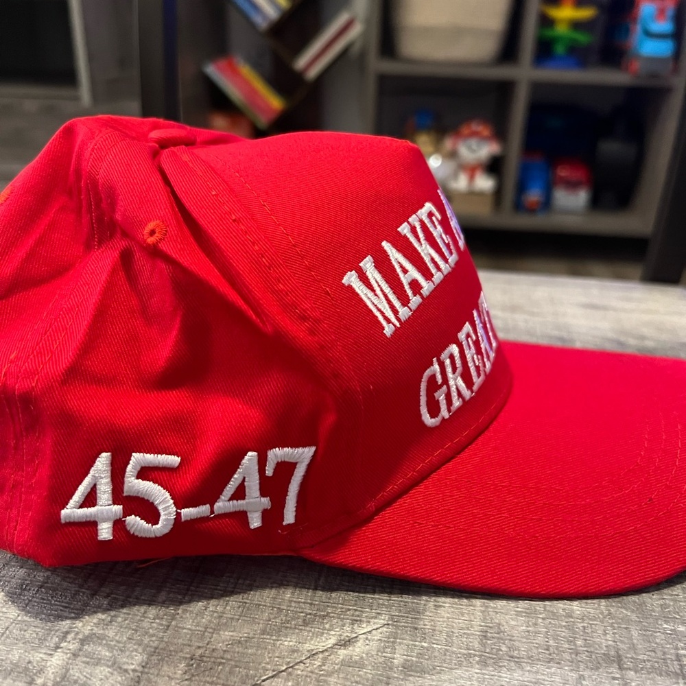 Official Donald Trump MAGA 45-47 Trucker Hat - Picture 4 of 4